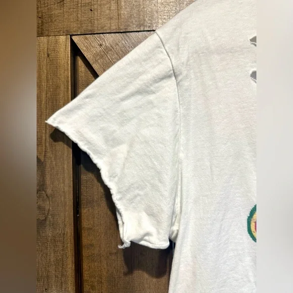EUC Trailer Park Pretty White Slightly Cropped Tee Sz L - Picture 15 of 16
